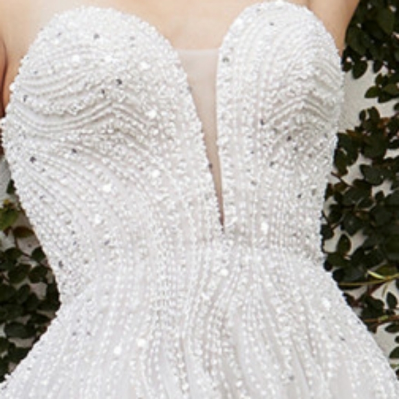 COPY - Strapless white beaded wedding gown - Picture 2 of 8